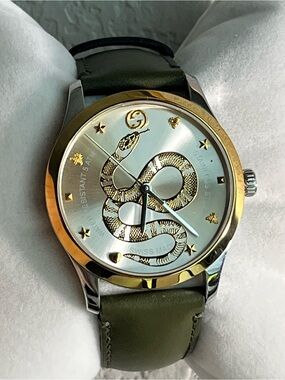GUCCI YA1264139 G-Timeless Silver Dial Khaki Leather Strap unisex Watch